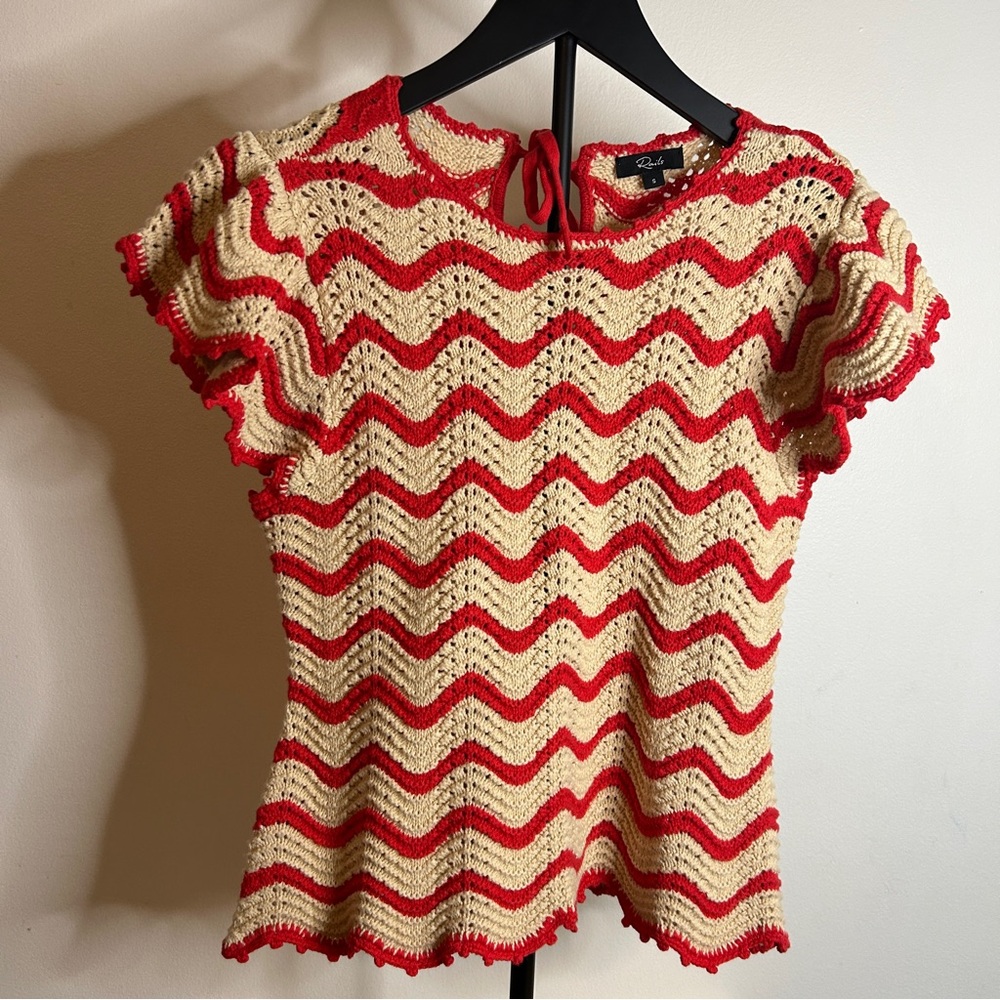 Rails Red and Cream Chevron Peplum Knit Top S